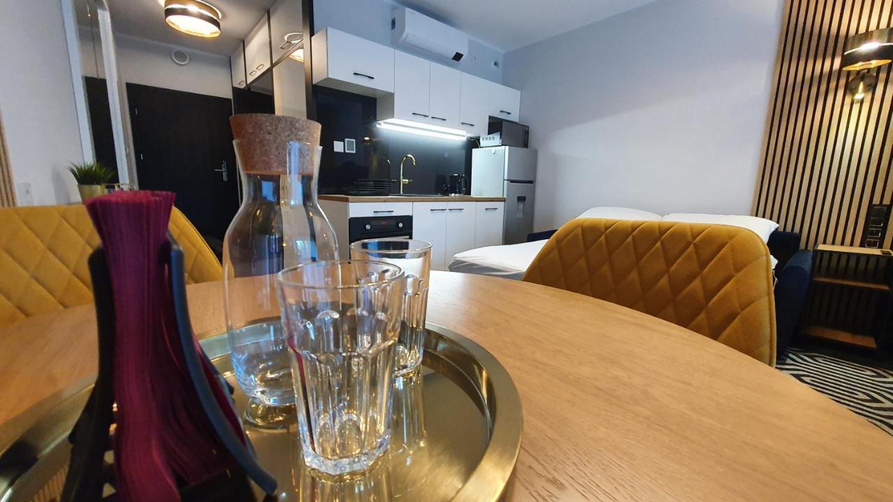 Gold Horizon Apartament Solny Resort Z Klimatyzacja I Garazem โควอบเซก ภายนอก รูปภาพ