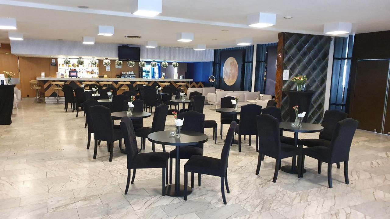 Gold Horizon Apartament Solny Resort Z Klimatyzacja I Garazem โควอบเซก ภายนอก รูปภาพ